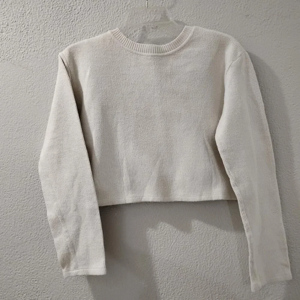 Zara -S-Cropped Long Sleeve Sweater Cream Size Small